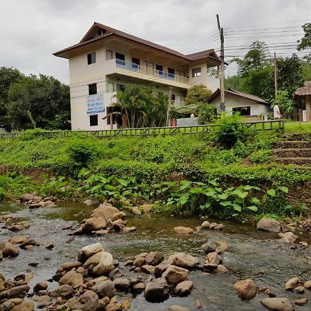 Kanda House Hotel Mae Hong Son Exterior photo