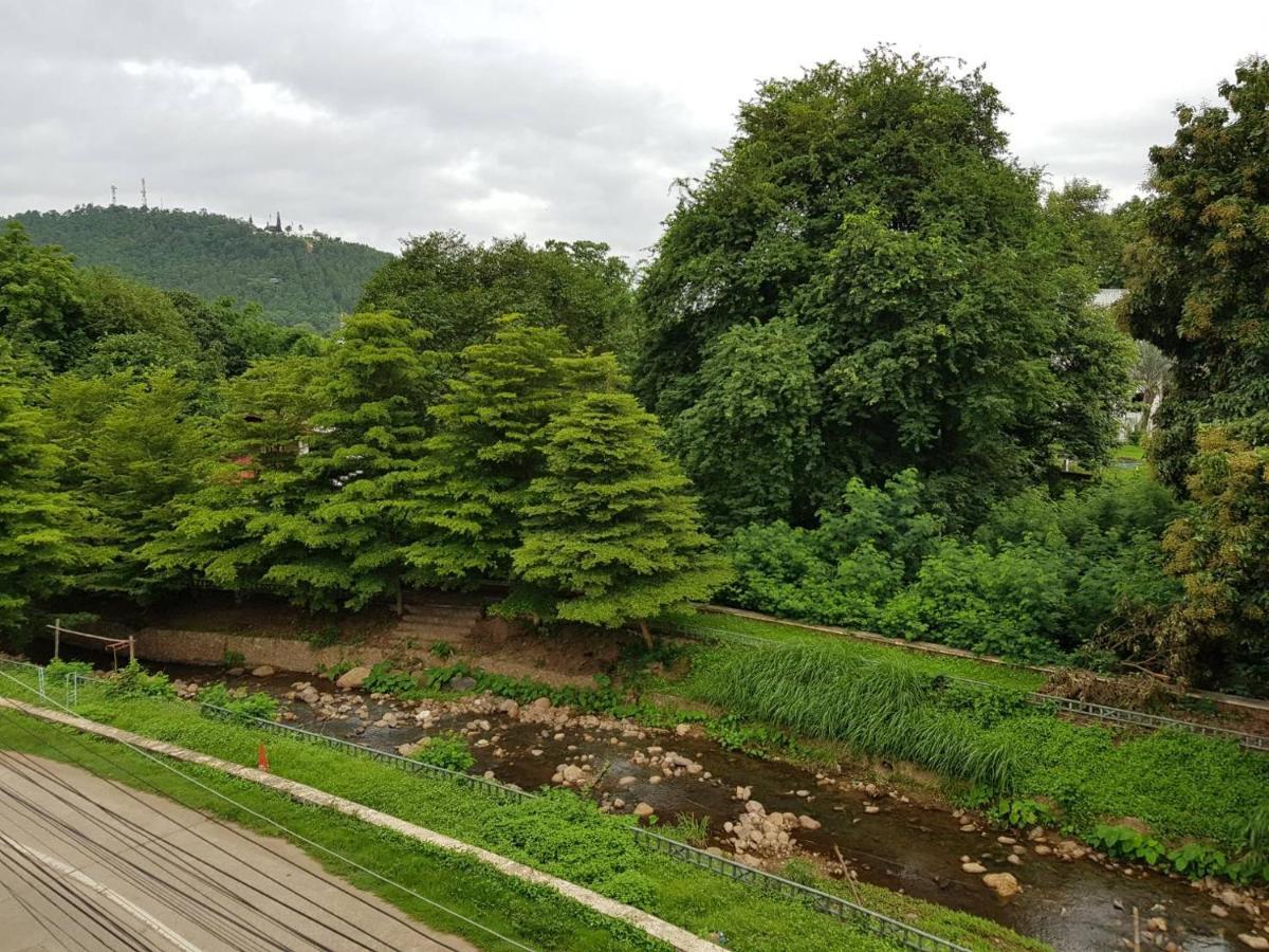 Kanda House Hotel Mae Hong Son Exterior photo